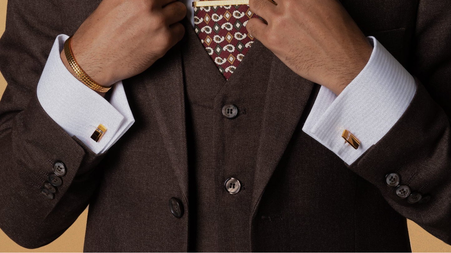 How to Wear Cufflinks Properly: A Guide for Business, Formal, and Casu Louis Faglin Paris How to Wear Cufflinks Properly: A Guide for Business, Formal, and Casu Louis Faglin Paris